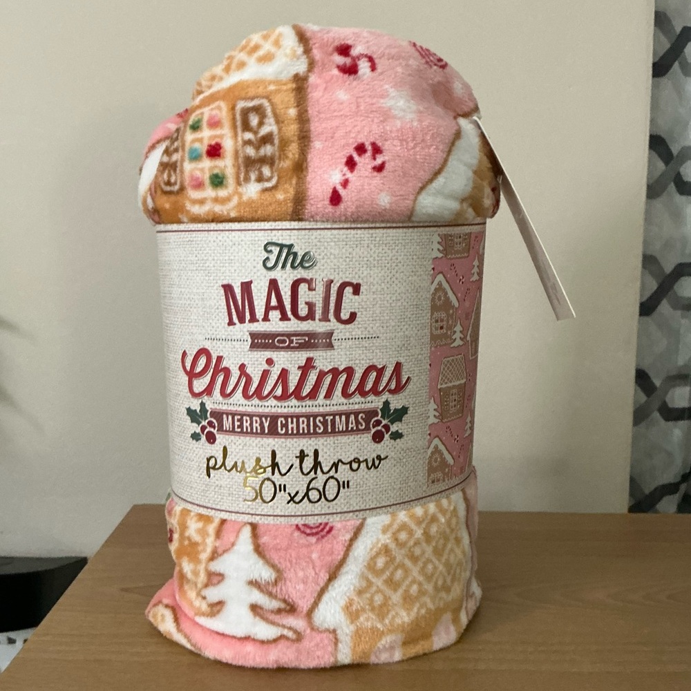 The Magic of Christmas Pink Gingerbread Houses Throw